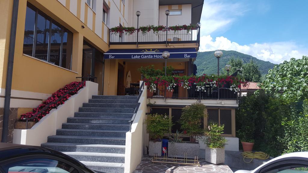 Lake Garda Hostel Salo Exterior photo